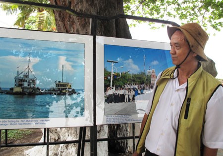 Khanh Hoa province opens mobile gallery on Truong Sa archipelago - ảnh 1